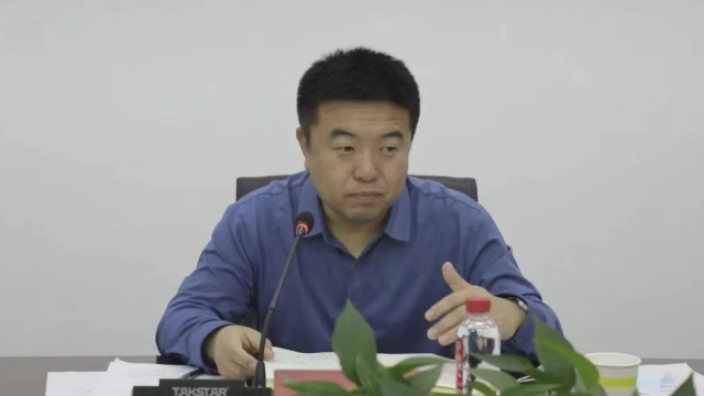 旗领导魏必力格,陈虎男