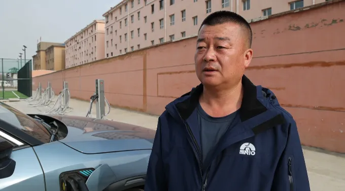 实事】卓资县:新能源汽车充电站为绿色出行"续航"-经济-内蒙古新闻网